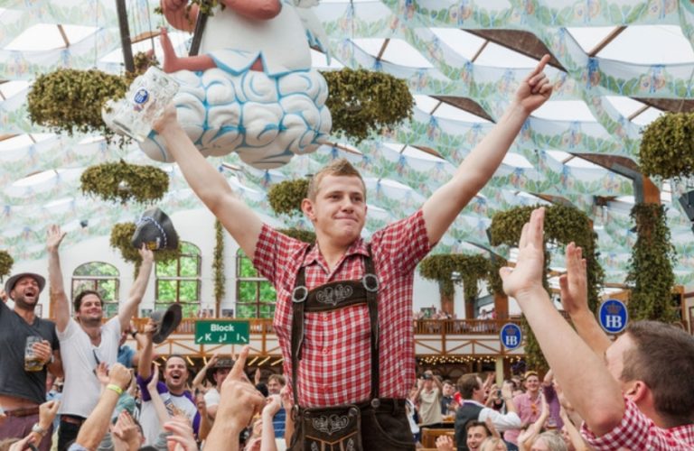 How to Choose the Perfect Shirt for Your Oktoberfest Mens Outfit