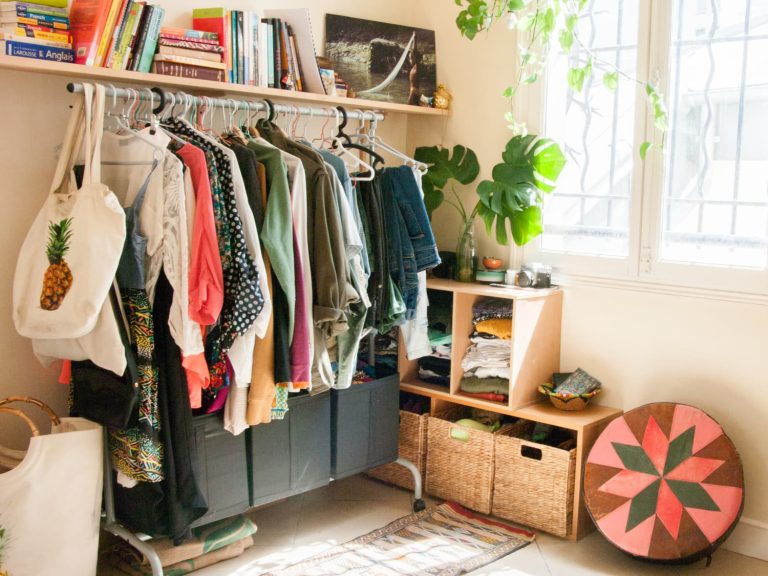 The Art of Smart Shopping: Tips for a Refined Closet