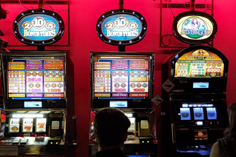 The Future of Online Slots: Innovations at Super Slot
