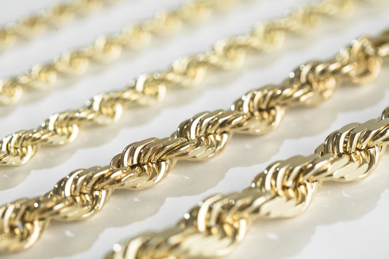 The Different Types of Gold Used in Rope Chains: A Comprehensive Guide